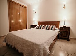 Portugal Rentals Vila da Praia Apartments