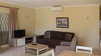 Portugal Rentals Vila da Praia Apartments