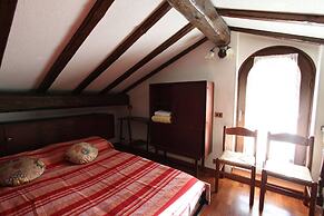 Cozy Apartment in the Historic Centre of Bellagio