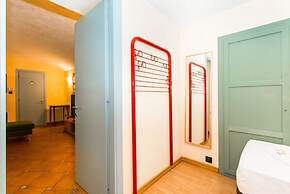 Porta Nuova Central Flat with Balcony