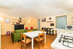 Porta Nuova Central Flat with Balcony