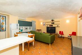 Porta Nuova Central Flat with Balcony