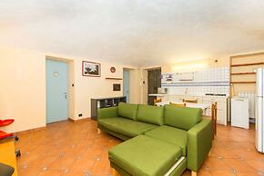 Porta Nuova Central Flat with Balcony