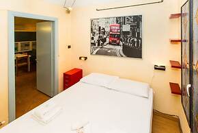 Porta Nuova Central Flat with Balcony