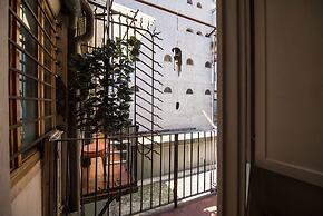 Piazza Vittorio Veneto Elegant Flat