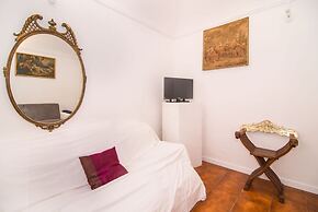 Piazza Vittorio Veneto Elegant Flat