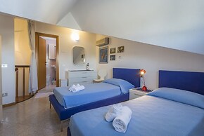 Lignano Sabbiadoro Flat with Garage