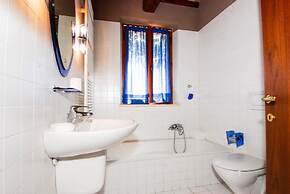 Monte Malbe Charming Villa with Garden and Parking