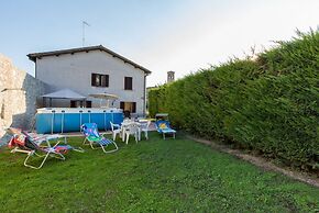 Borgo Santa Lucia Apartment with Private Parking & Garden