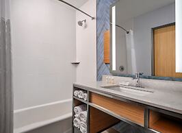 Hilton Garden Inn Grapevine at Silverlake Crossing