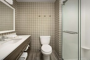 Home2 Suites by Hilton Tampa Westshore Airport, FL