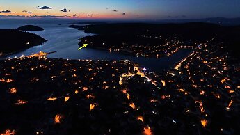 Seafront Apartment Dana