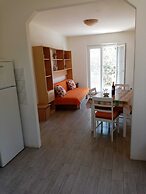 Seafront Apartment Dana