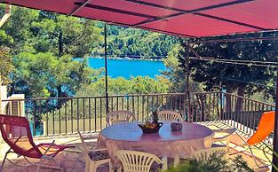 Seafront Apartment Dana