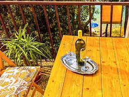 Seafront Apartment Dana