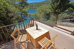 Seafront Apartment Dana