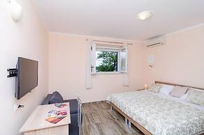 Apartments Lena & Lara