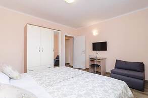 Apartments Lena & Lara