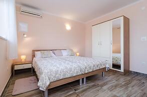 Apartments Lena & Lara