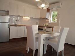 House Karlo Apartments