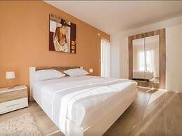 House Karlo Apartments