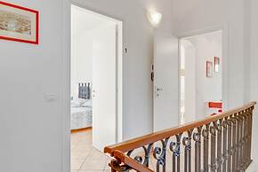 La Spezia Migliarina Apartment with Terrace