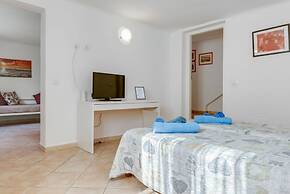 La Spezia Migliarina Apartment with Terrace