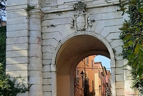 Sarzana White Apartment nel Centro Storico