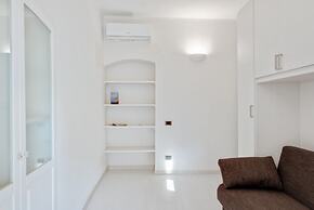 Sarzana White Apartment nel Centro Storico