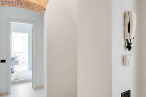 Sarzana White Apartment nel Centro Storico
