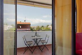 Giardini Naxos Bright Apartments with Balcony