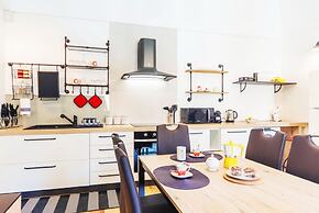 Valuk-Piazza Duomo Charming Apartment