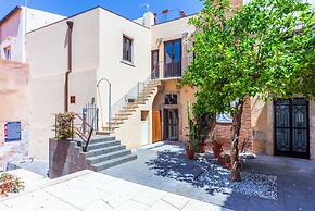 Valuk-Piazza Duomo Charming Apartment