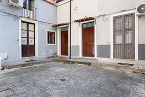 Catania Central Apartment with Terrace