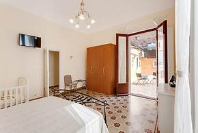 Catania Central Apartment with Terrace