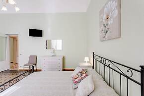 Catania Central Apartment with Terrace