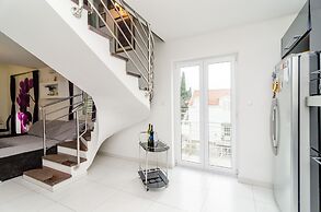 Apartment Villa Mikica