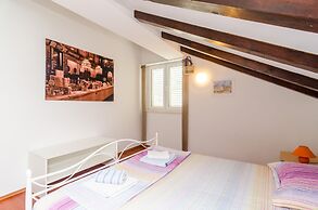 Apartment Villa Mikica