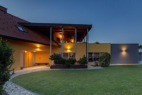 Pool Villa Izabela With Wellness
