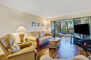 21400 Bay Village Dr #204