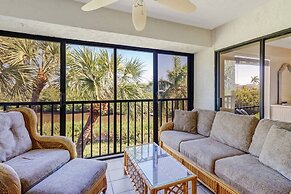 21400 Bay Village Dr #204