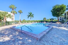 21400 Bay Village Dr #204