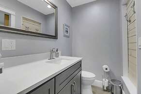 4836/4838 Esplanade St B-pool