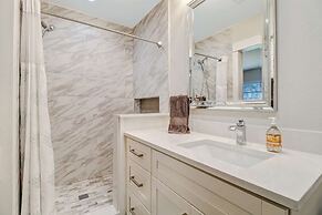 4836/4838 Esplanade St B-pool