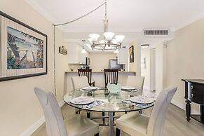 25870 Hickory Blvd #704