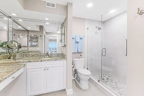 25870 Hickory Blvd #704