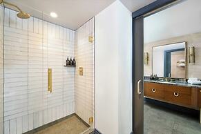 Clayton Hotel & Members Club - Cherry Creek, Denver