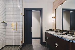 Clayton Hotel & Members Club