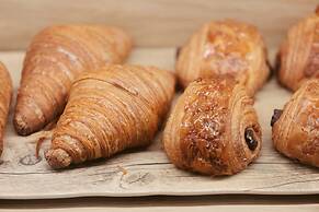 Clayton Hotel & Members Club