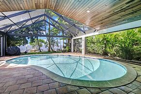 1034 Dolphin Dr